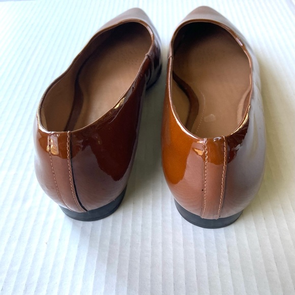 Clarks Artisan Light Academia  caramel flat SZ 7.5 - Picture 3 of 6